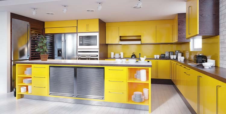 Uma imagem de um apartamento decorado na cor amarela