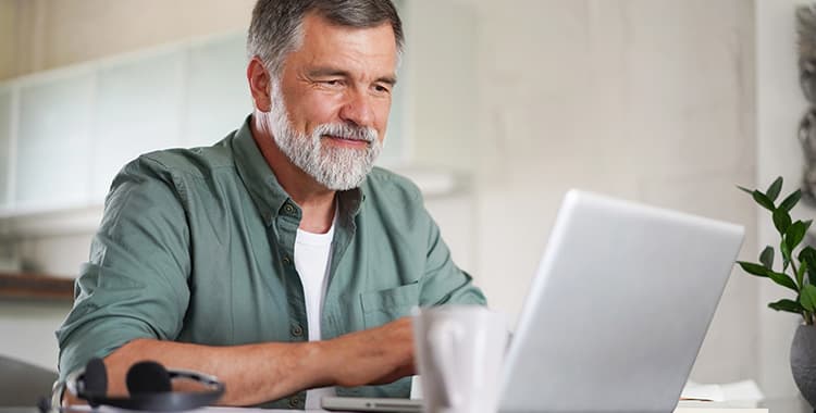 Como funciona um financiamento de imóvel para aposentados? 
