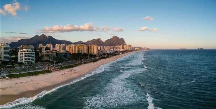A Orla da Barra da Tijuca: o novo cenário do luxo no Rio de Janeiro