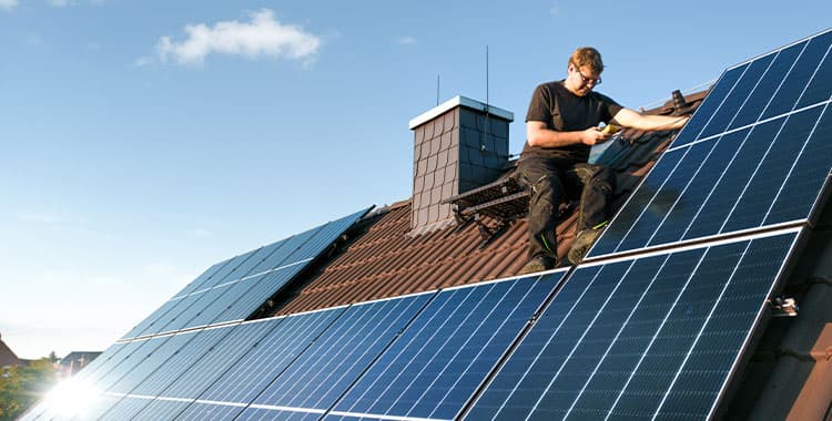 Energia solar em apartamentos: Como funciona e quais as vantagens?