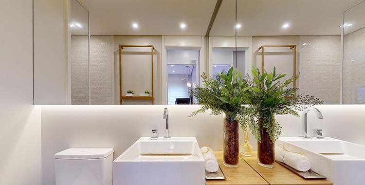 Como usar móveis espelhados na decoração de apartamentos?